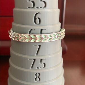 Stella & Dot Green and Silver Chevron Bracelet #506